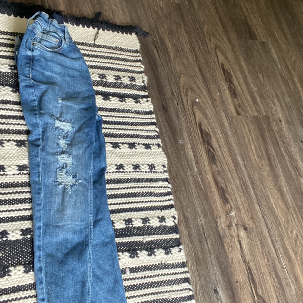 Skinny Ripped Jeans - Picture 4 of 4